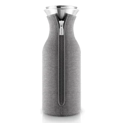Carafe rafraîchissante Eva Solo à housse tissée, gris foncé