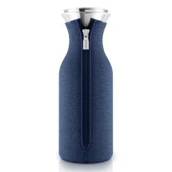 Carafe rafraîchissante Eva Solo à housse tissée, navy blue (bleu)