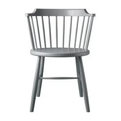 Chaise J18, Beech light grey painted