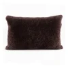 Coussin en peau de mouton Shepherd Lina 40 x 30 cm, marron foncé