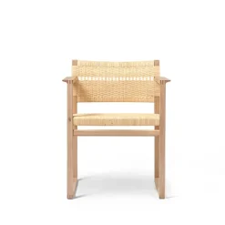 Fauteuil BM62, Rotin-pieds laqués